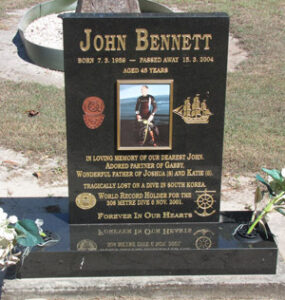 John_Bennett_Memorial_Port_Douglas_Cemetery